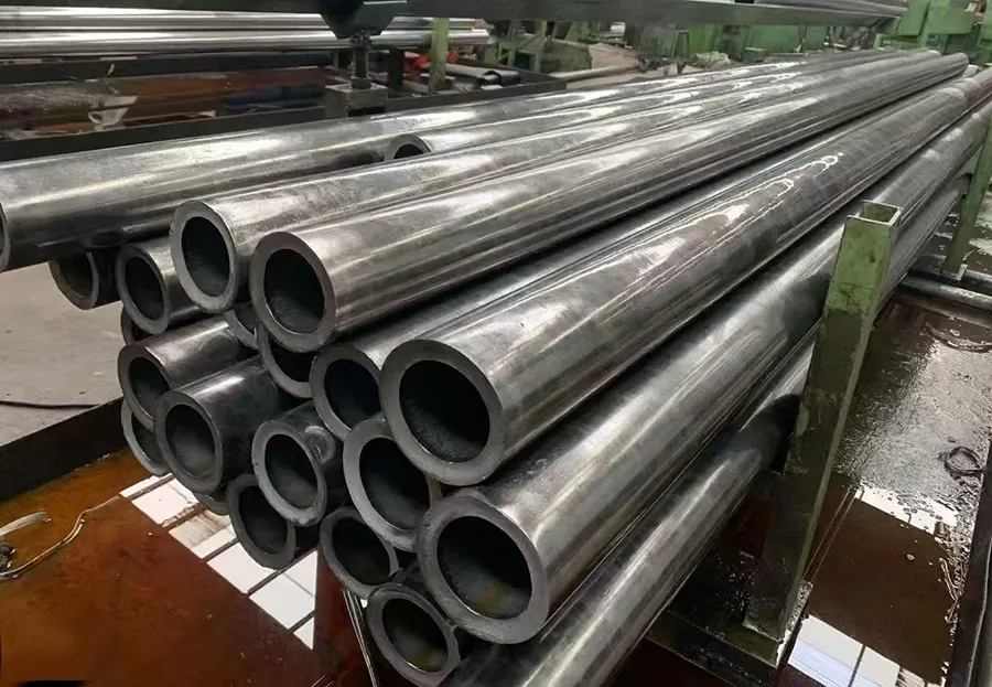 Select Alloy Steel vs Stainless Steel